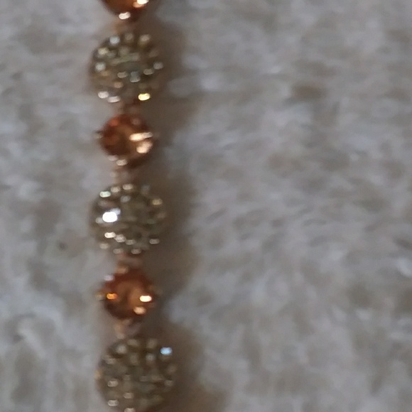 Gold tone bracelet with rhinestones - Picture 2 of 4